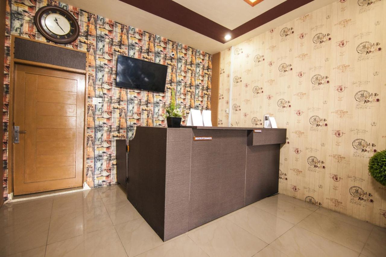 Oyo 2310 Residence 68 Pematangsiantar Exterior photo