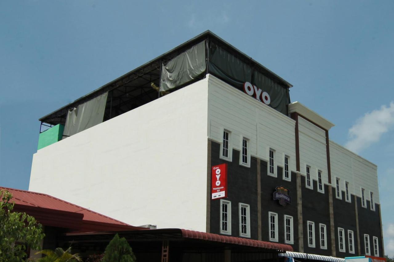 Oyo 2310 Residence 68 Pematangsiantar Exterior photo